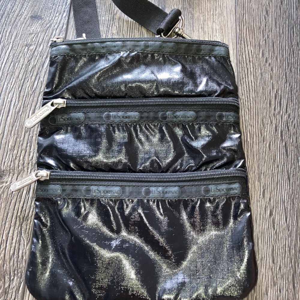 Like NEW Le Sportsac black crossbody 3 zipper bag